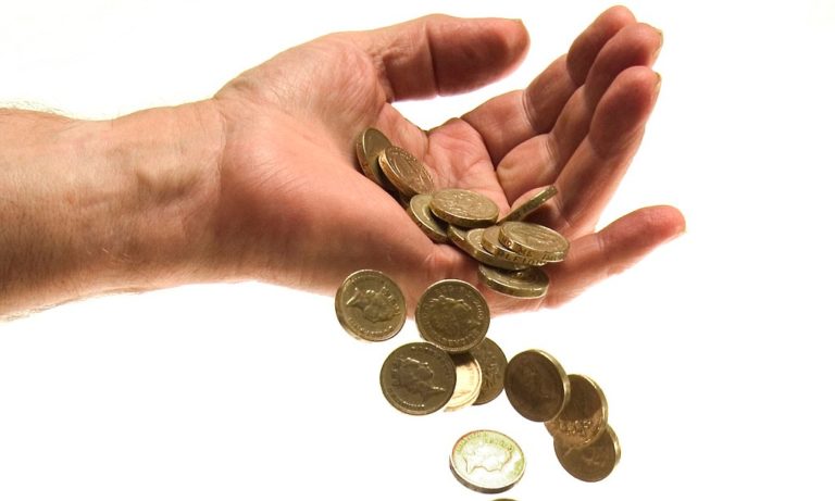 Money thru fingers