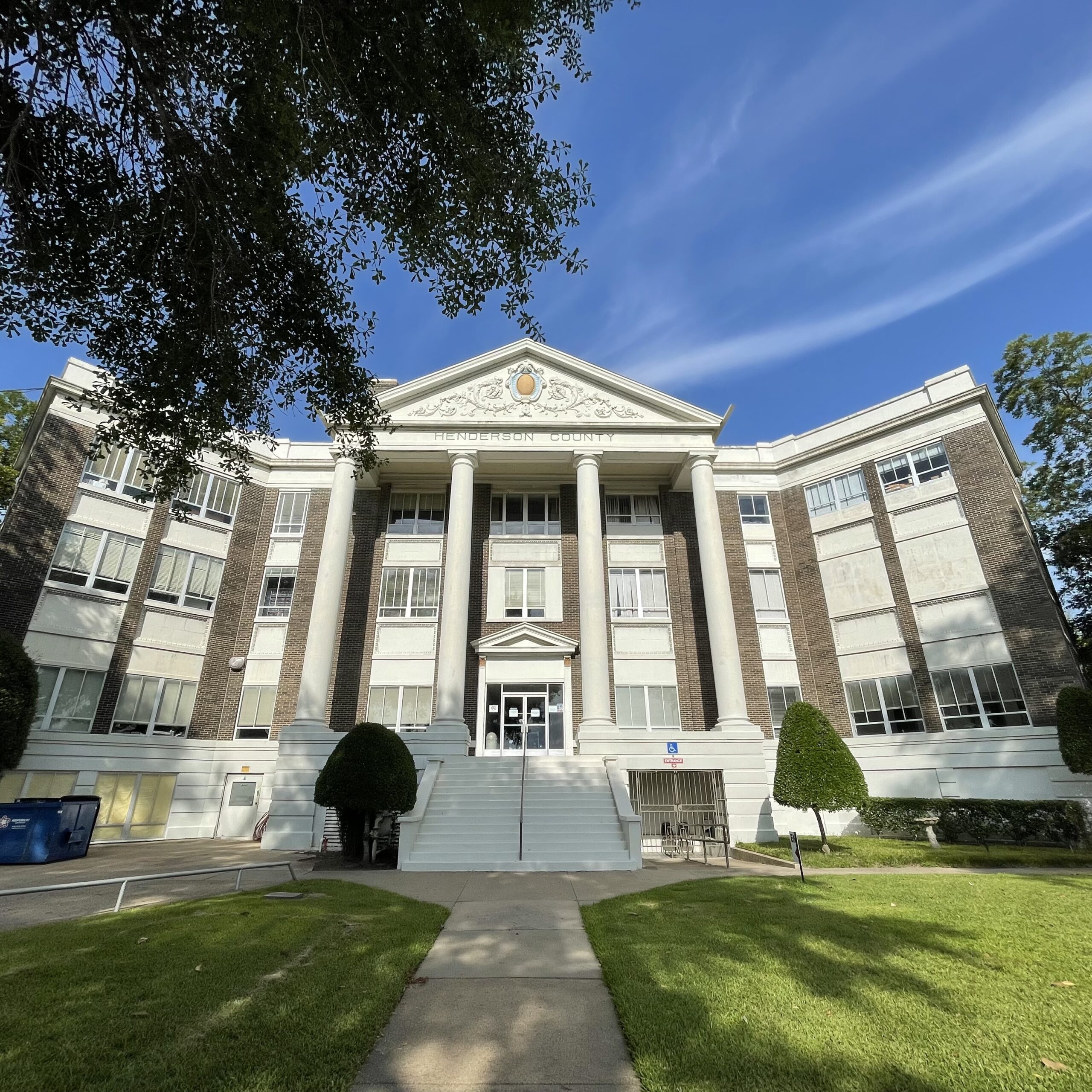 Henderson County Courthouse (Athens)