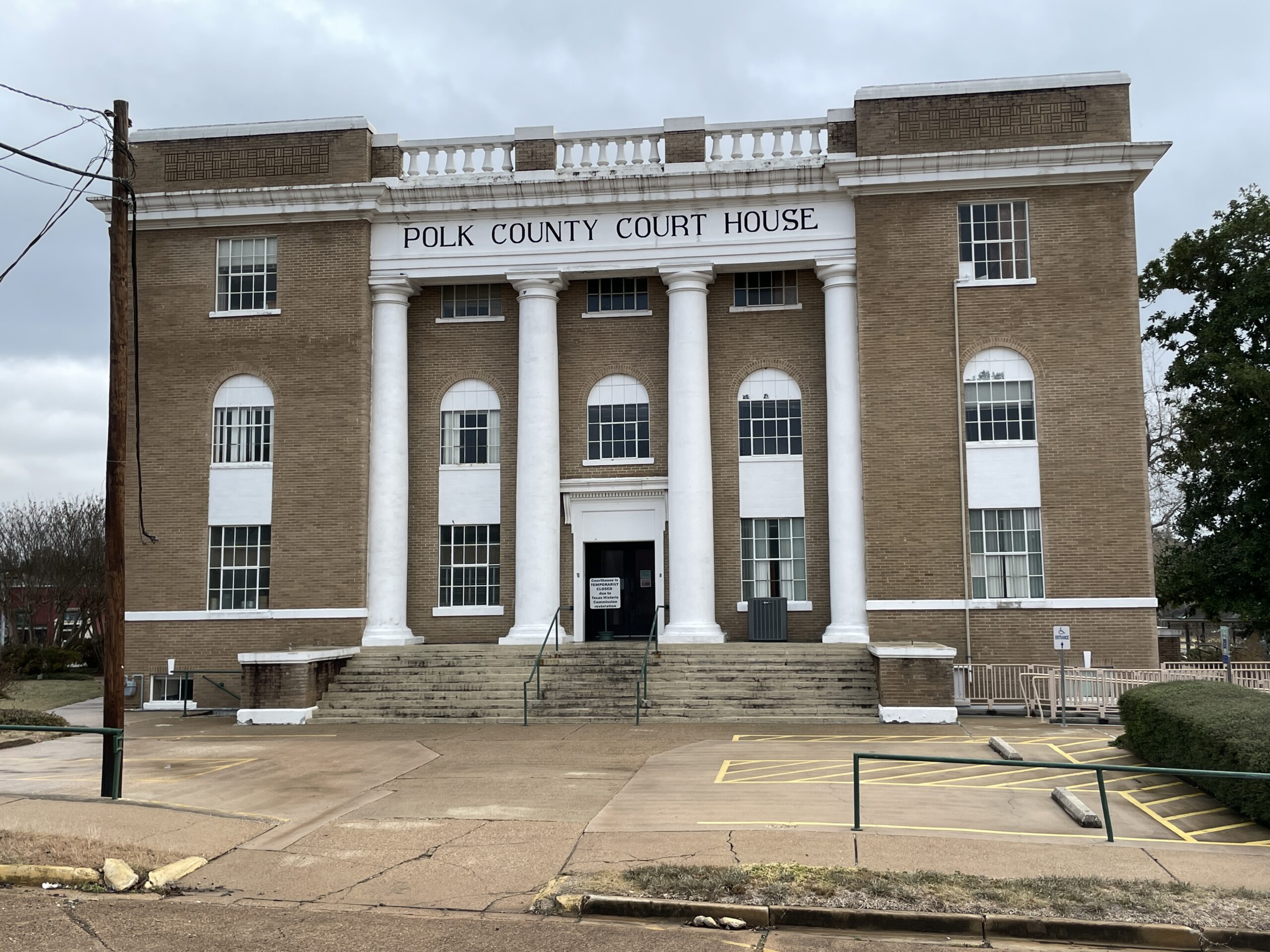 Polk County Courthouse (Livingston)